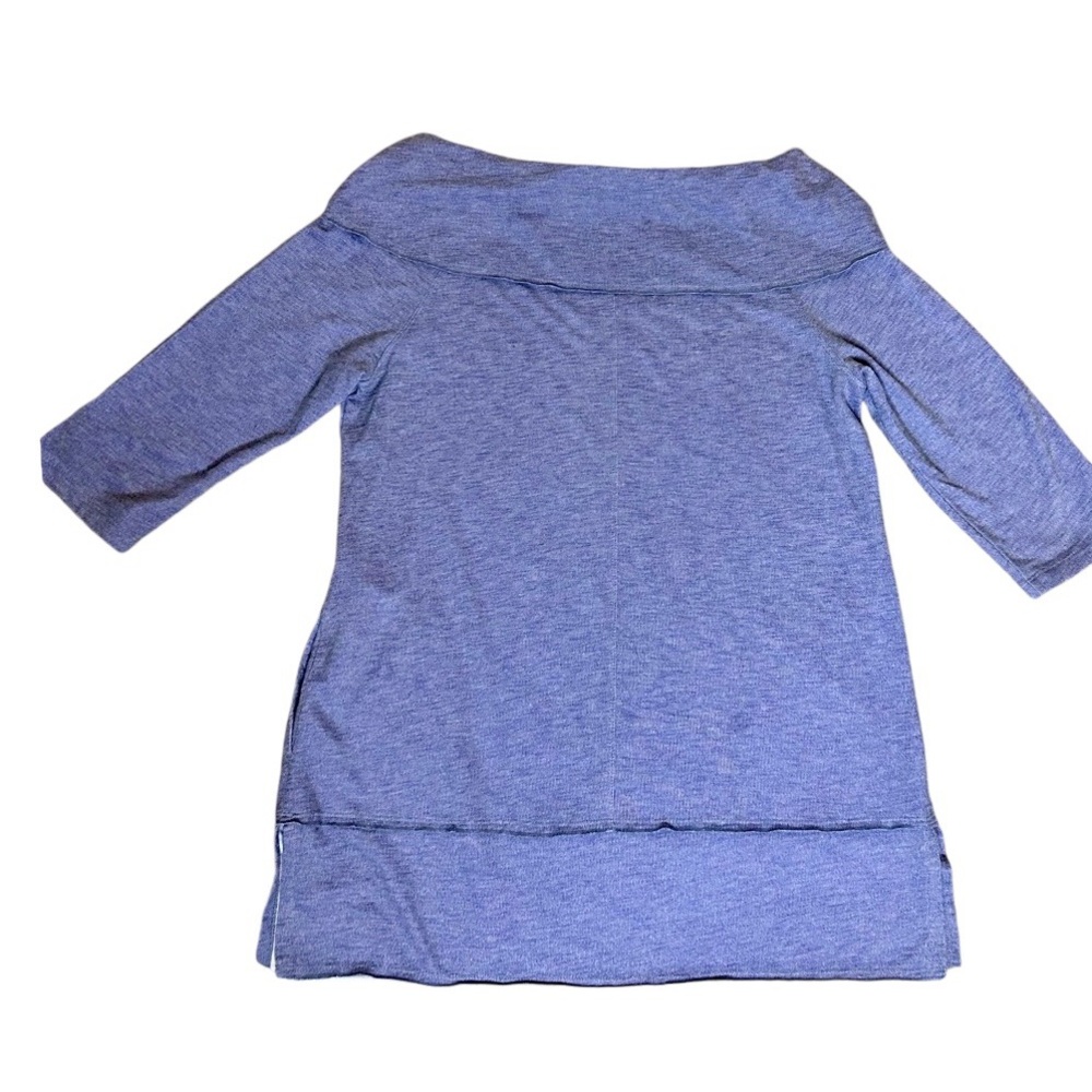 Zenergy BY Chico’s Size 2 denim color 3/4 sleeve top - Picture 2 of 8